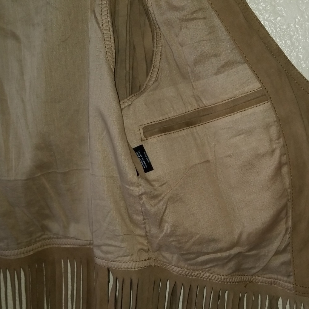 Swap w I speak mermaid ❤️ Spell Vintage Suede Fringe Vest - Picture 4 of 5